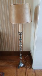 Metalen vloerlamp op voet. Licht bekraste waslampenkap., Ophalen, Zo goed als nieuw, Metaal