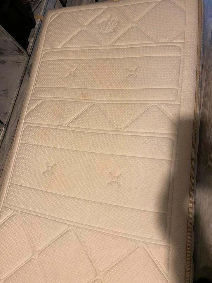 Matras 90x200, Huis en Inrichting, Slaapkamer | Matrassen en Bedbodems, Zo goed als nieuw, Matras, 90 cm, 200 cm, Eenpersoons