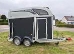 Te huur 1,5 paardentrailer atec B-rijbewijs, Ophalen, Zo goed als nieuw