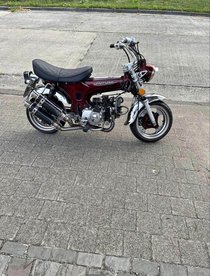 Dax 50cc slechts 6800km, Fietsen en Brommers, Brommers | Honda, Gebruikt, Ophalen