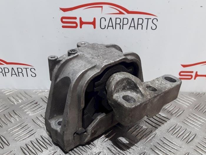 Support moteur d'un Volkswagen Touran, Autos : Pièces & Accessoires, Suspension & Châssis, Volkswagen, Utilisé, 3 mois de garantie
