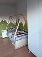 Childhome kinderkamer (tipi bed, kleerkast & nachtkastje), Huis en Inrichting, Ophalen, Zo goed als nieuw, Eenpersoons, Scandinavisch design