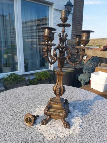 Prachtige Antieke Kandelaar – 52 cm Hoog – €99

 beschikbaar voor biedingen