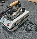 Professioneel stoomstrijkijzer in nieuwstaat, Elektronische apparatuur, Strijkijzers en Strijkplanken, Ophalen of Verzenden, Zo goed als nieuw