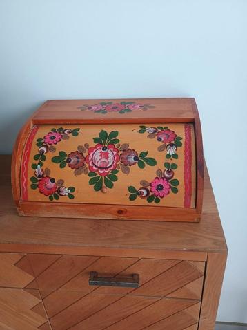 Broodtrommel USSR beschikbaar voor biedingen