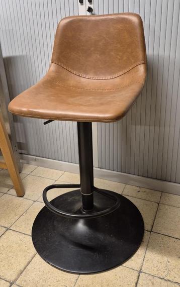 Tabouret de bar beschikbaar voor biedingen