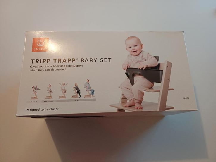 NIEUW Tripp Trapp babyset wit Stokke, Kinderen en Baby's, Kinderstoelen, Nieuw, Meegroeistoel, Stoelverkleiner, Ophalen of Verzenden