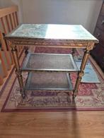 Tafeltje (etagere) H 77cm, L 68cm, B 48cm., Antiek en Kunst, Ophalen