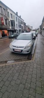 A vendre HYUNDAI i30 break diesel, Argent ou Gris, 4 portes, Boîte manuelle, Noir