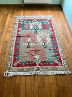 Mooi kleurrijk tapijt., Ophalen, Gebruikt, 100 tot 150 cm, Rood