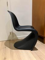 2 panton chairs, Ophalen, Zo goed als nieuw