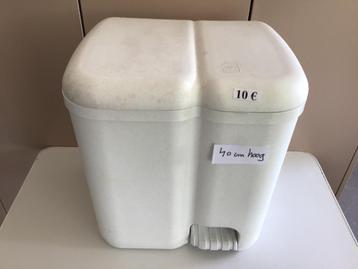 5 pedaal emmers en vele andere beschikbaar voor biedingen