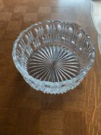 Bombonniere en cristal, Enlèvement