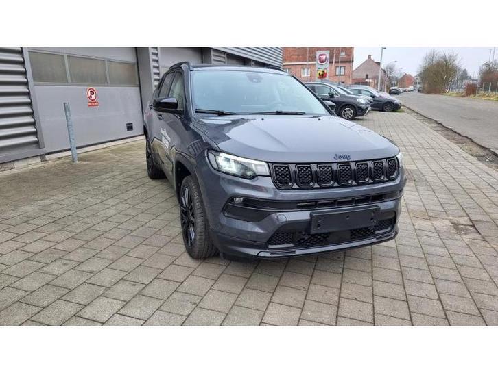Jeep Compass Night Eagle, Auto's, Jeep, Compass, Adaptive Cruise Control, Airbags, Airconditioning, Bluetooth, Boordcomputer, Centrale vergrendeling