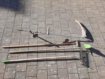 Tuin gereedschap: zeis-aanaardploeg-verticuteerhark-tuinhak beschikbaar voor biedingen