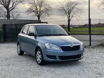 Skoda Fabia 1.2BENZINE  **15000 km** Euro5 beschikbaar voor biedingen