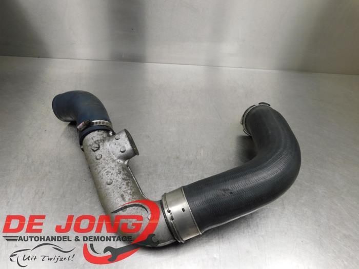 Intercooler Buis van een Nissan Navara, Auto-onderdelen, Airco en Verwarming, Nissan, Gebruikt, 3 maanden garantie, Ophalen of Verzenden