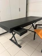 Bureau met bijpassende stoel, Ophalen, Bureau
