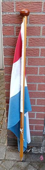 Vlaggenstok inclusief grote Nederlandse vlag, Ophalen