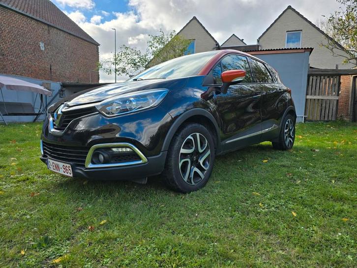 Renault Captur essence, Auto's, Renault, Captur, ABS, Elektrische ramen, Radio, Benzine, Euro 4, 5 deurs, Handgeschakeld, Zwart