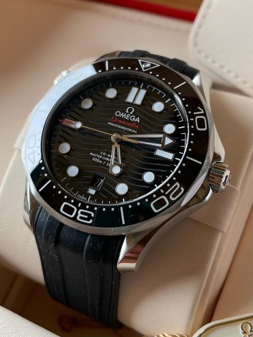 Oméga seamaster diver 300 neuve !, Bijoux, Sacs & Beauté, Montres | Hommes, Comme neuf, Montre-bracelet, Omega, Acier, Acier, Enlèvement ou Envoi