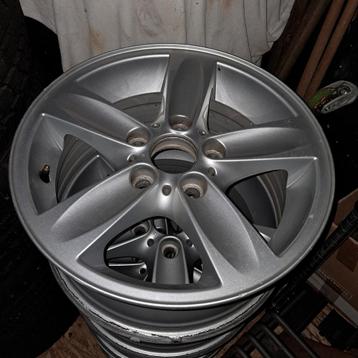 Velgen BMW STEEK 5X120  16 DUIM beschikbaar voor biedingen