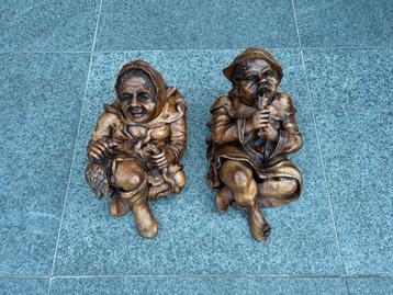 Wandsokkels koppel narren beschikbaar voor biedingen