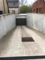 Autostaanplaats ondergronds Laar 30 te Ekeren, Immo, Garages en Parkeerplaatsen