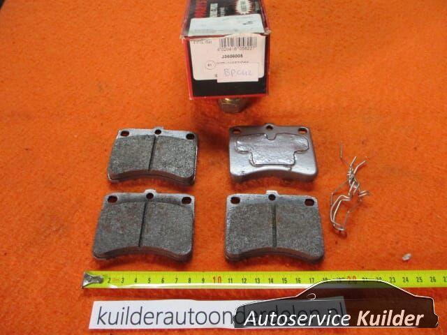 Remblokken voorzijde Daihatsu Cuore II Hijet Piaggio Porter, Auto-onderdelen, Remmen en Aandrijving, Daihatsu, Overige automerken