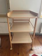 Verzorgingstafel Geuther, Ophalen