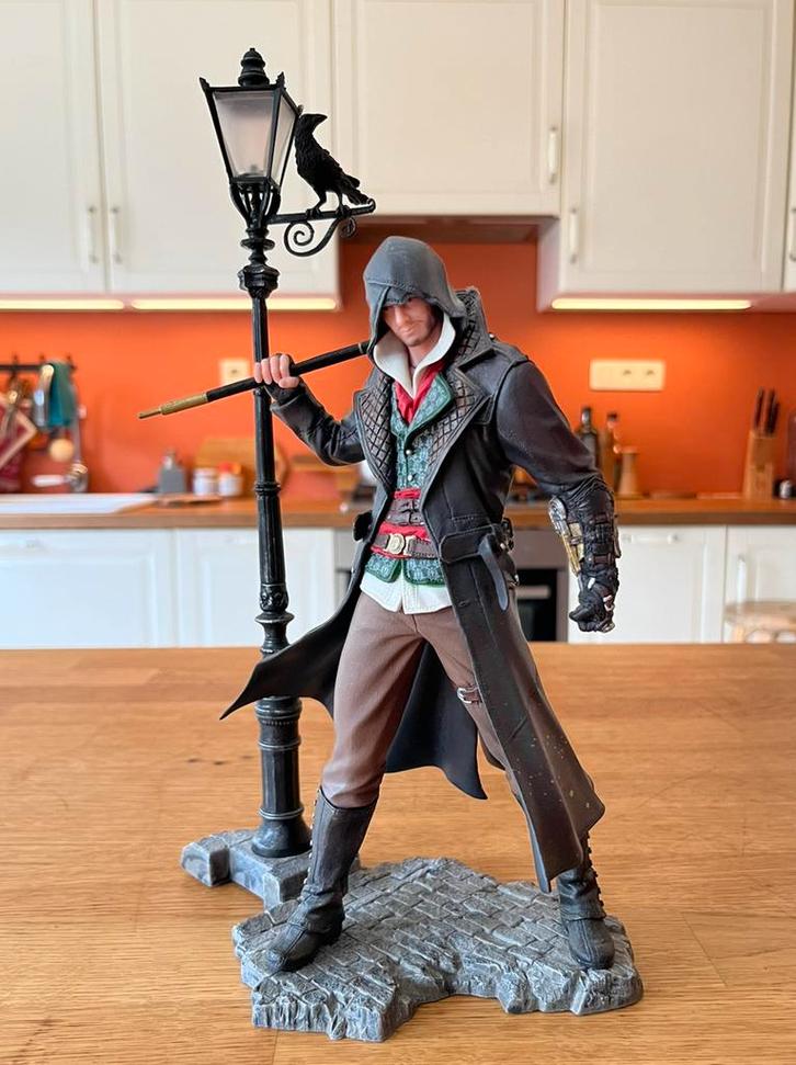 Assassin's Creed Syndicate - Jacobfiguur 30 cm, Verzamelen, Beelden en Beeldjes, Gebruikt, Mens, Ophalen of Verzenden