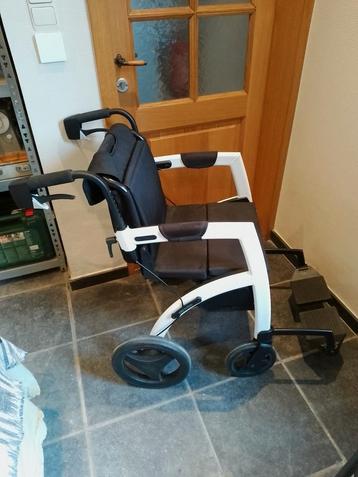 Rollz Motion Rollator en rolstoel in 1 disponible aux enchères