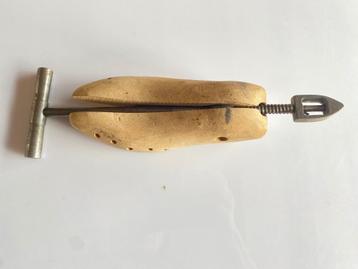 HOUTEN SCHOENENSCHOENEN:VINTAGE beschikbaar voor biedingen