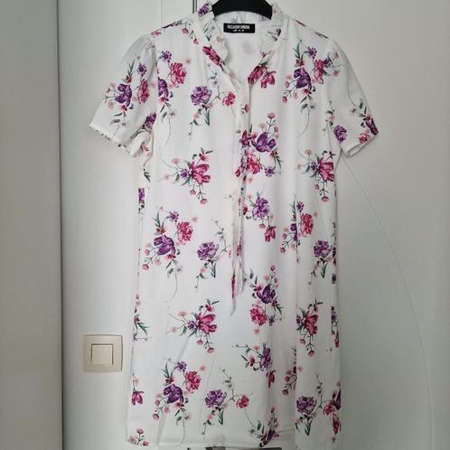 Gebloemde jurk Fashion Union 36, Kleding | Dames, Jurken, Nieuw, Maat 36 (S), Wit, Ophalen of Verzenden