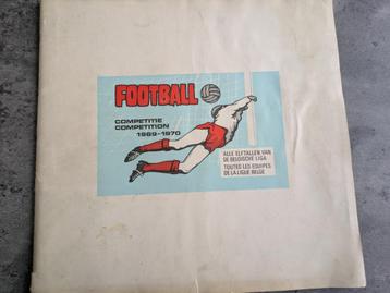 FOOTBALL 1969 1970 voetbal album Belgische liga  32 elftalle beschikbaar voor biedingen