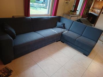 Zetel (bekleding beschadigd) beschikbaar voor biedingen