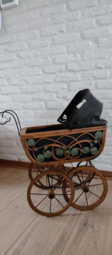 poppenwagen vintage beschikbaar voor biedingen