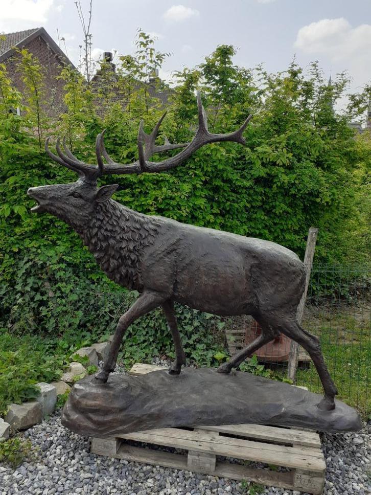 PRACHTIG LEVENSGROOT BRONS, DE BALG VAN HET HERT, Antiek en Kunst, Antiek | Brons en Koper, Brons, Ophalen