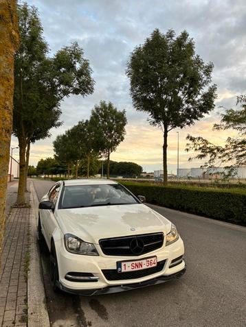 Mercedes Benz Classe C W204 ESSENCE+GPL, Autos, Euro 5, Achat, Boîte manuelle, Bluetooth