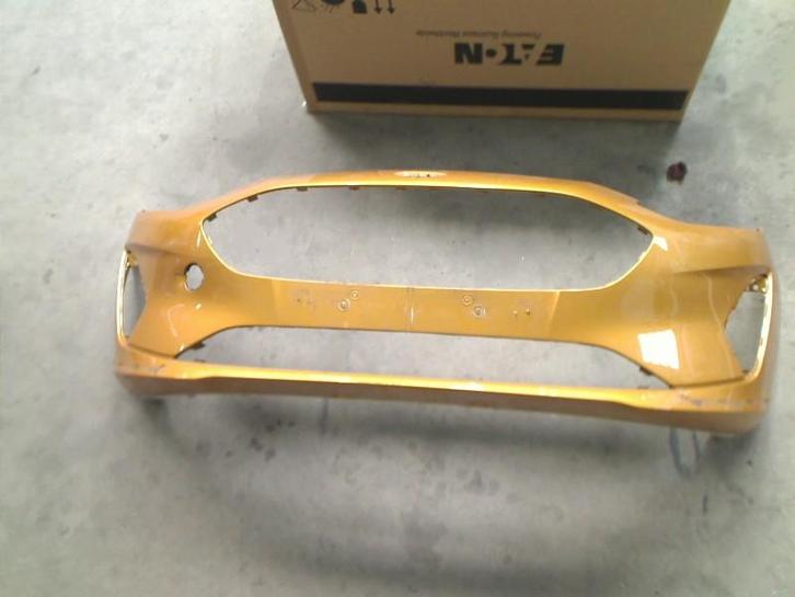 BUMPER VOOR Ford Fiesta 7 (01-2017/07-2023), Auto-onderdelen, Carrosserie, Bumper, Ford, Voor, Gebruikt