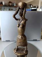 Superbe bronze Africain du Congo. Porteuse d'eau. 1920/50., Antiquités & Art, Antiquités | Bronze & Cuivre, Bronze, Enlèvement ou Envoi