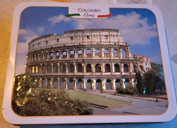Colosseum blikken doos kleur beschikbaar voor biedingen