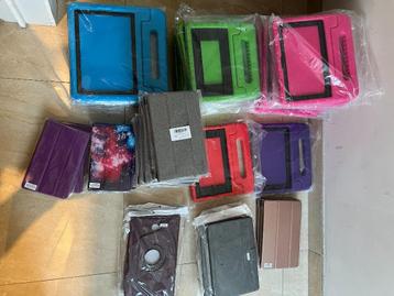 partij tablethoezen ongeveer 55stuks beschikbaar voor biedingen