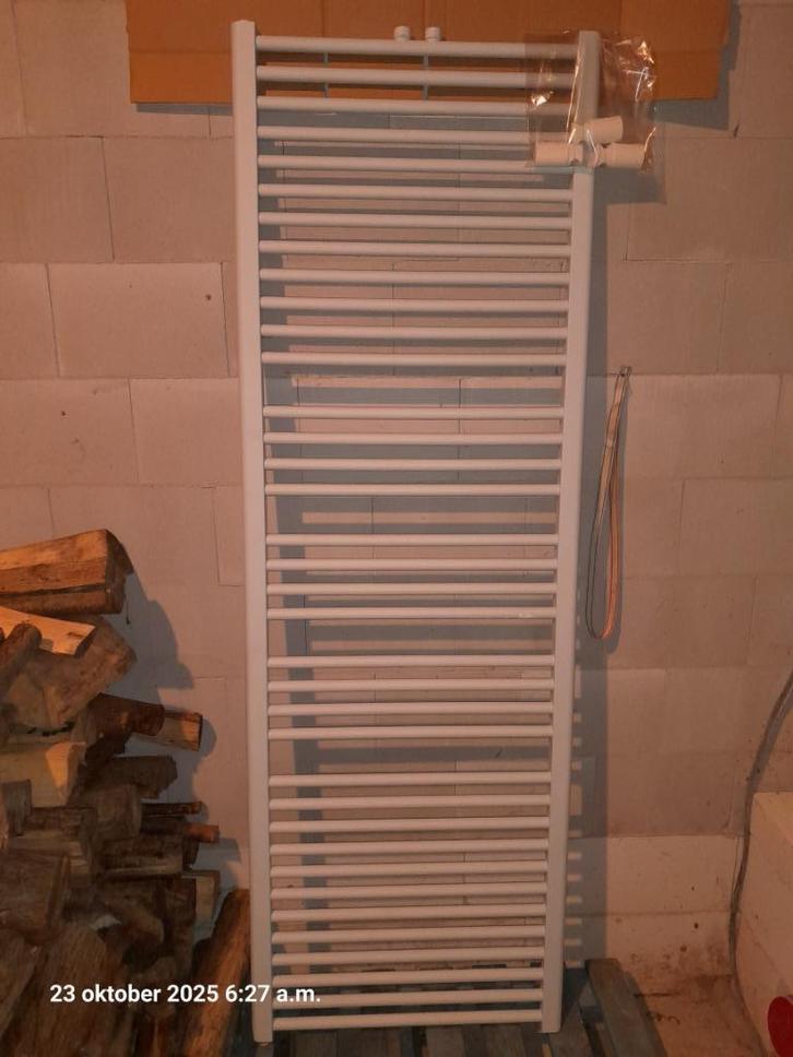 Radson Badkamer Radiator, Doe-het-zelf en Bouw, Verwarming en Radiatoren, Zo goed als nieuw, Radiator, 800 watt of meer, 80 cm of meer