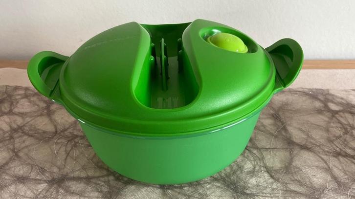 Tupperware Warm op weg – 1,5 liter, Huis en Inrichting, Keuken | Tupperware, Zo goed als nieuw, Bak of Kom, Groen, Ophalen