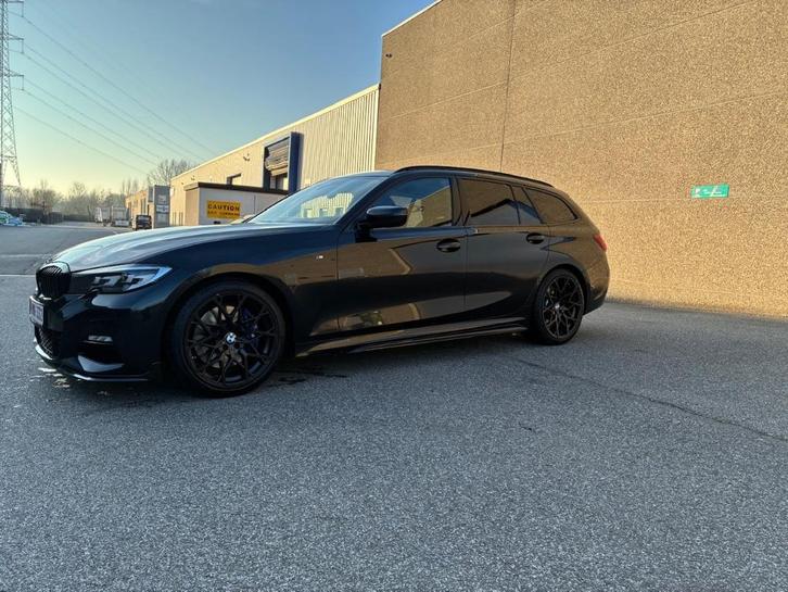 BMW 330i, Autos, BMW, Particulier, Série 3, ABS, Phares directionnels, Airbags, Air conditionné, Alarme, Android Auto, Apple Carplay