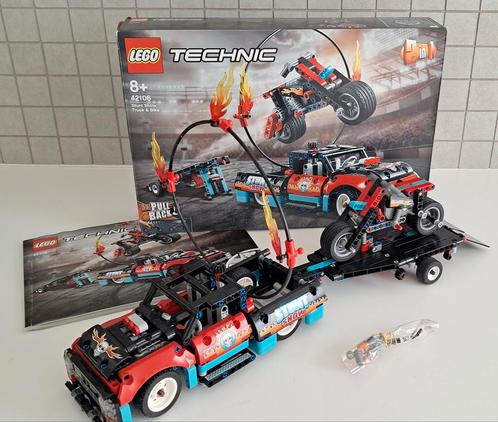 LEGO Technic 42106 - Truck en motor voor stuntshow, Enfants & Bébés, Jouets | Duplo & Lego, Enlèvement ou Envoi