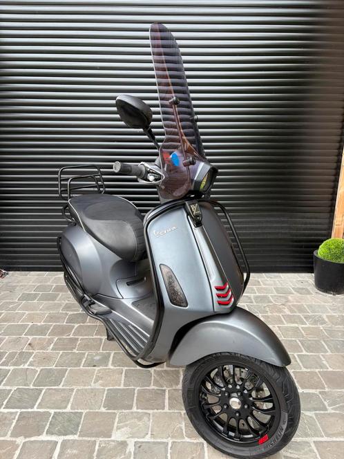 Vespa sprint a klasse 2018, Fietsen en Brommers, Brommeronderdelen | Algemeen, Ophalen