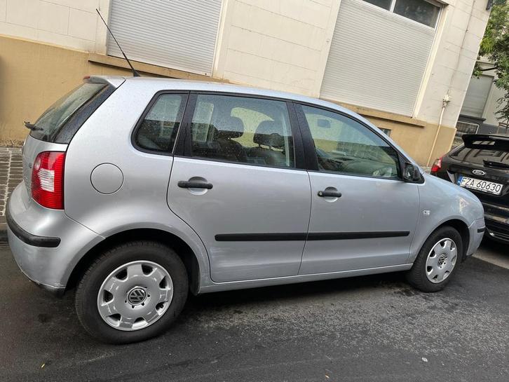 Volkswagen polo boîte automatique année 2003, Auto's, Volkswagen, Bedrijf, Polo, Benzine, Euro 4, 5 deurs, Zilver of Grijs, Grijs