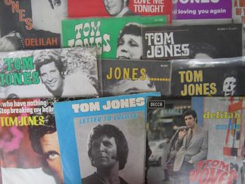 12x singels TOM JONES beschikbaar voor biedingen
